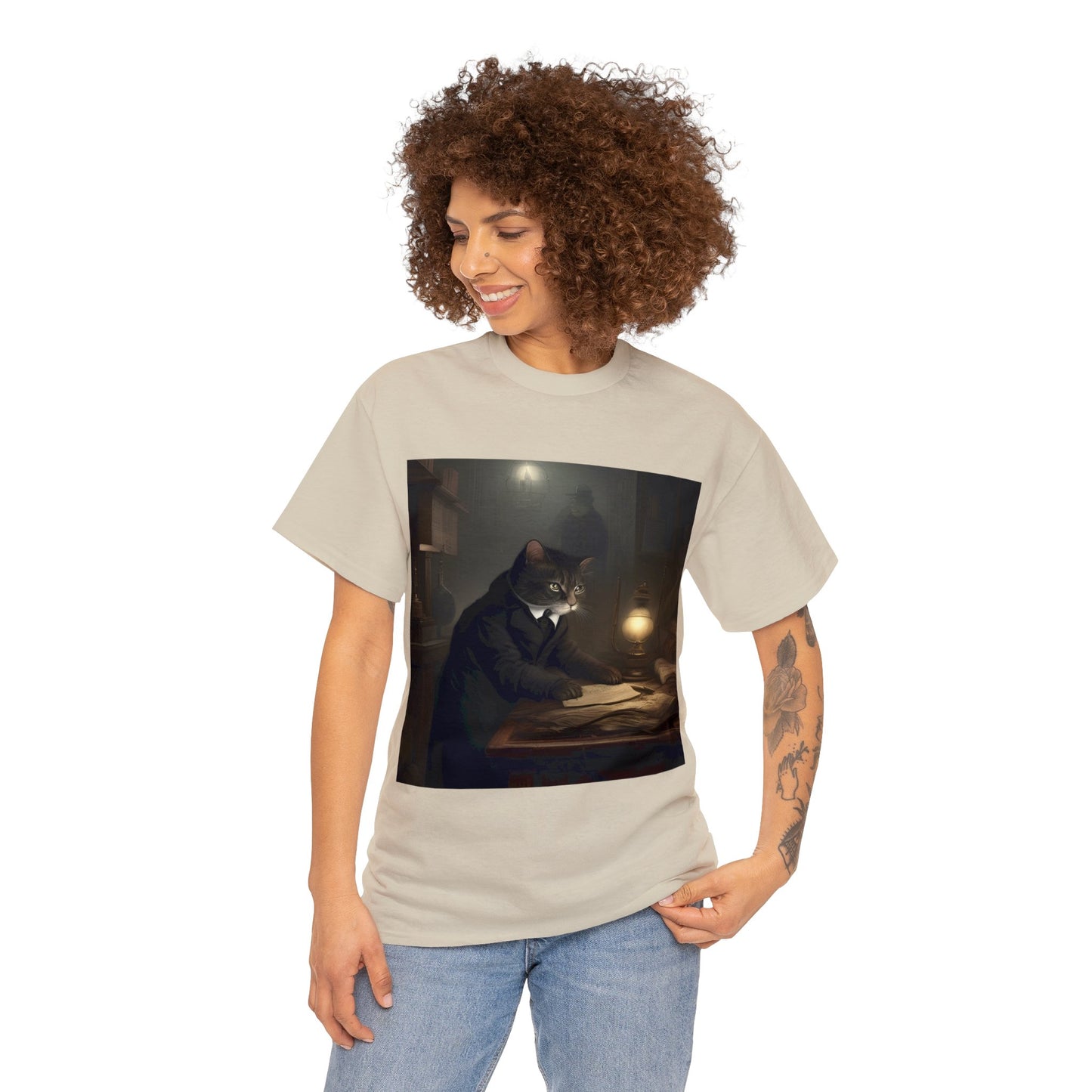 Pawsome Detective Cats 🕵️‍♂️🐱 in Old London - T-Shirt